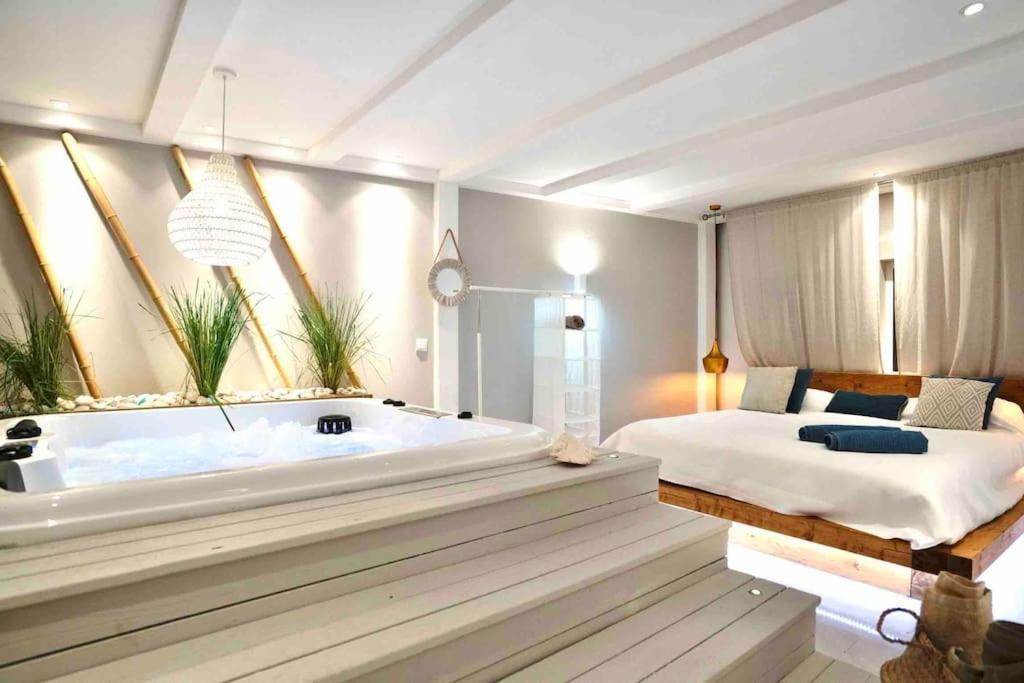 Luxuryvilla With Private Heated Pool And Spa 7P Quarteira Dış mekan fotoğraf