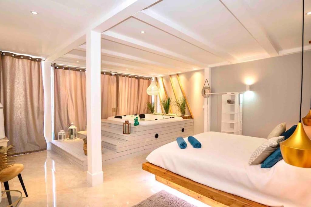 Luxuryvilla With Private Heated Pool And Spa 7P Quarteira Dış mekan fotoğraf