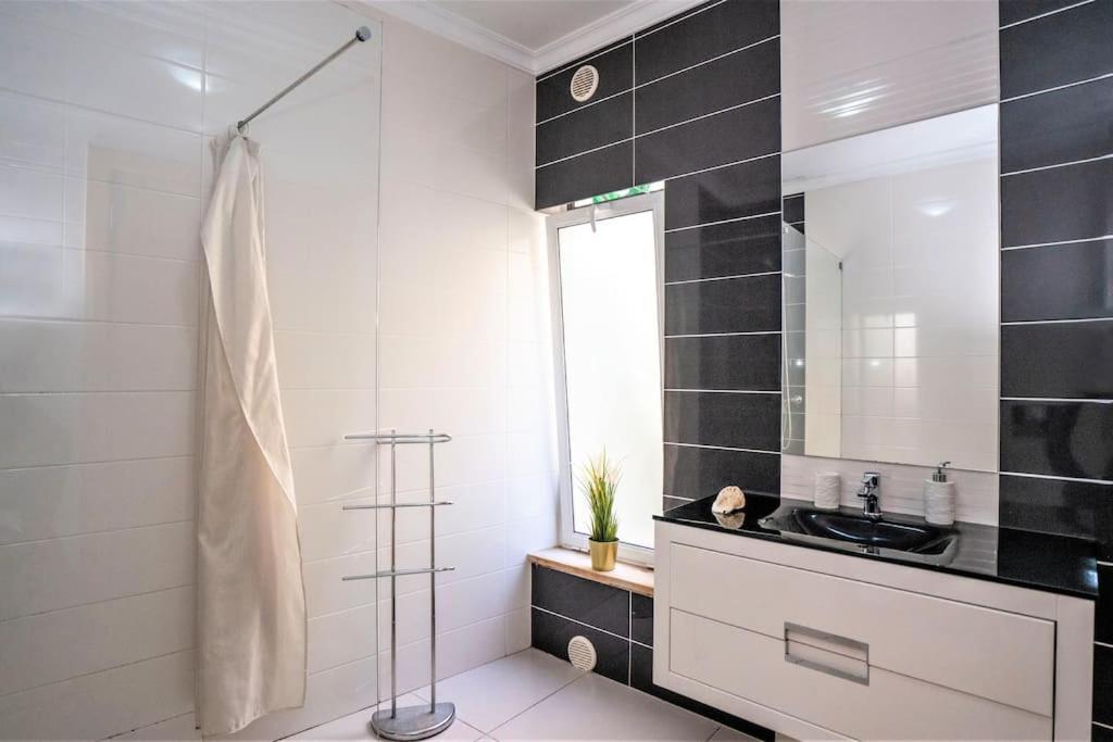 Luxuryvilla With Private Heated Pool And Spa 7P Quarteira Dış mekan fotoğraf
